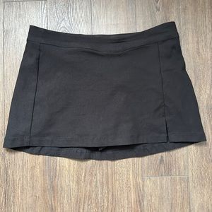 Garage black skort/skirt